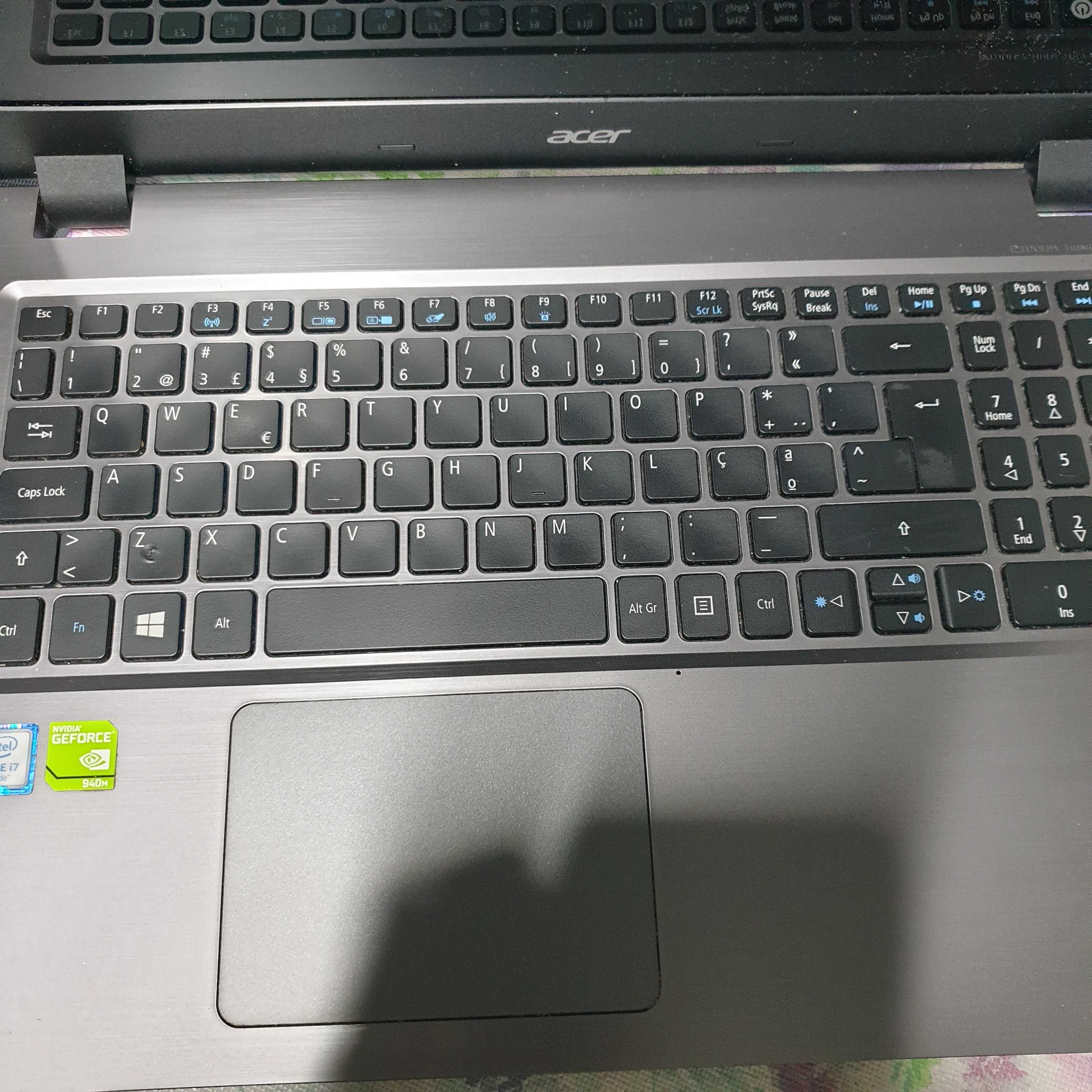 carcaça touchpad c teclado Acer V3-575G  restantes peças sob consulta