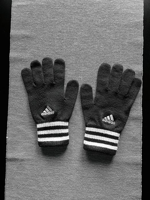 Luvas Pretas Adidas