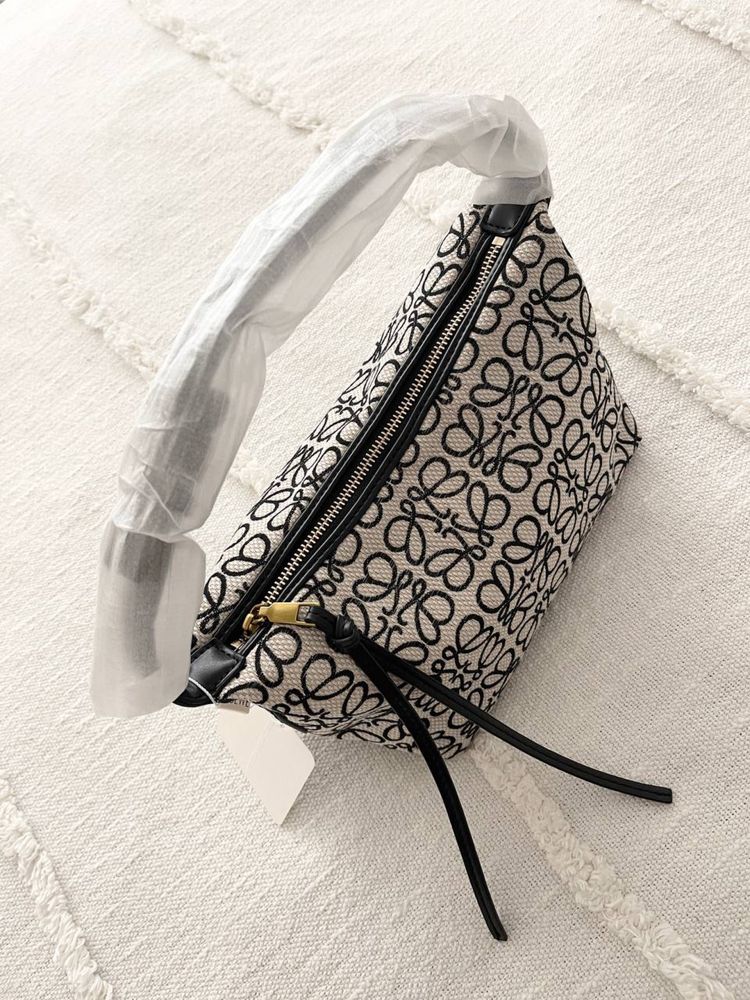 Продам сумки Loewe в трьох кольорах