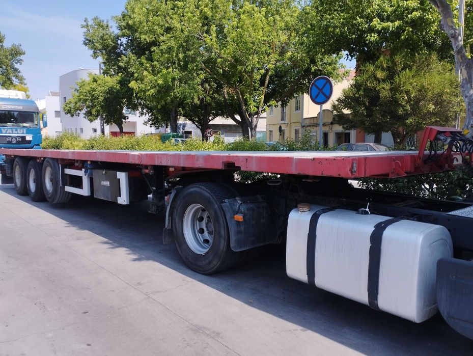 Semi reboque camião