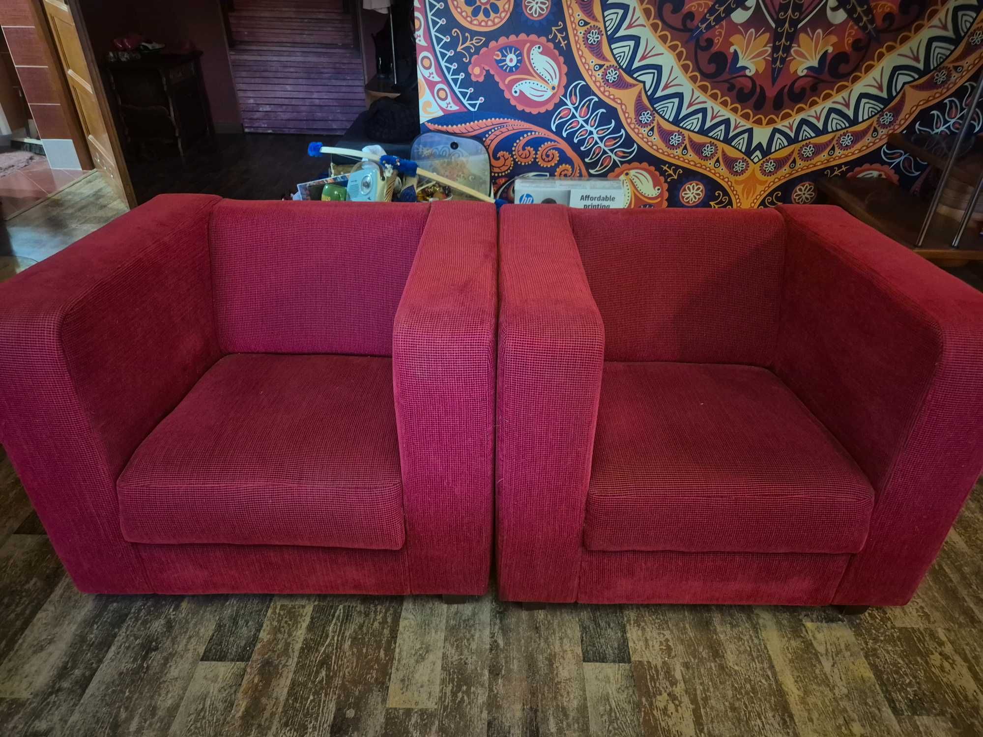 Zestaw mebli kubicznych sofa i 2 fotele