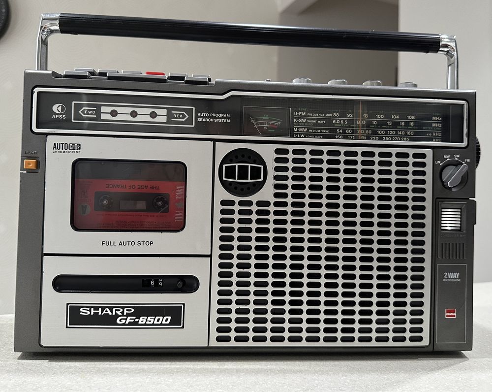 Radiomagnetofon SHARP GF-6500  lata 70-te Japan