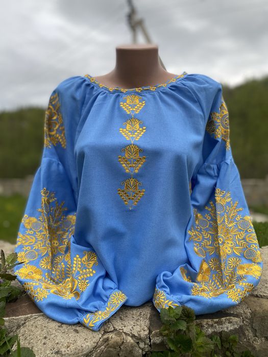 Вишиванка чоловіча, вишите плаття, вишиванка жіноча