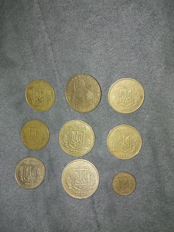 Продам монети 50 копійок 1 гривня 10 копійок