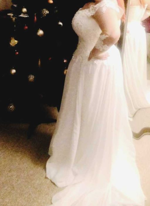 Весільна сукня для пишних форм