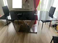 Mesa de jantar e 6 cadeiras