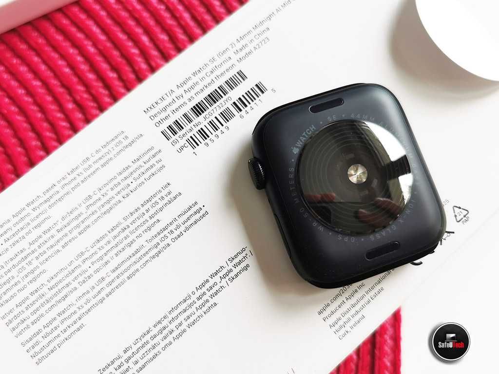 Apple Watch SE 2gen 44mm r GPS Midnight - GWAR. DO 05.2026 - Bat.100%