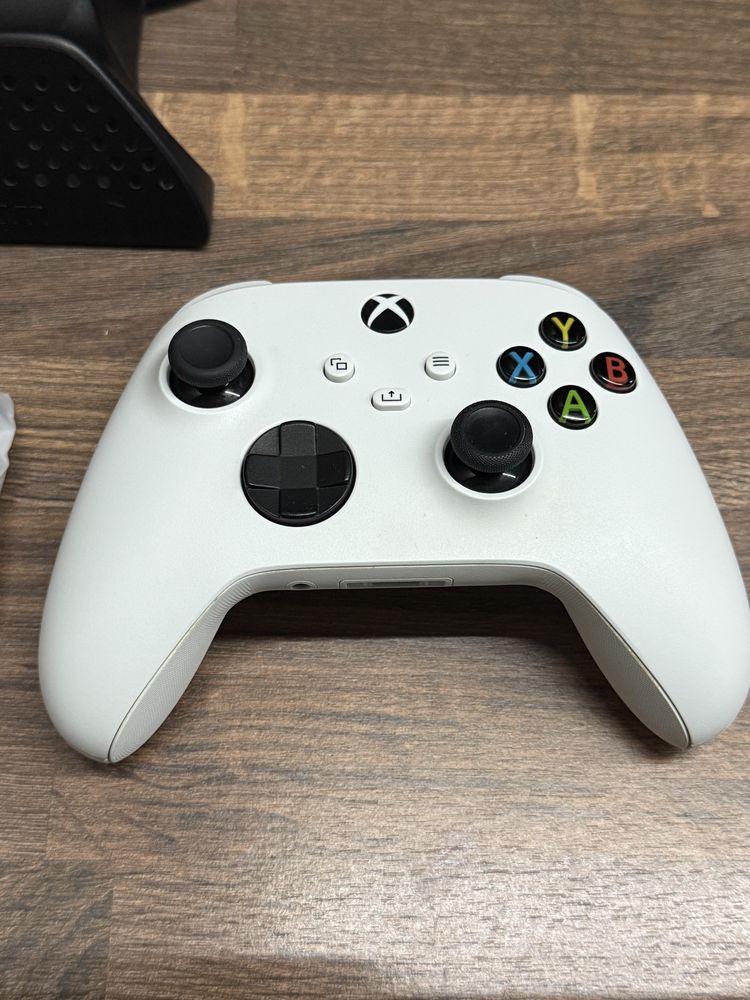 Xbox One Series S X Pad Kontroler plus Ładowarka plus 2 akumulatory!