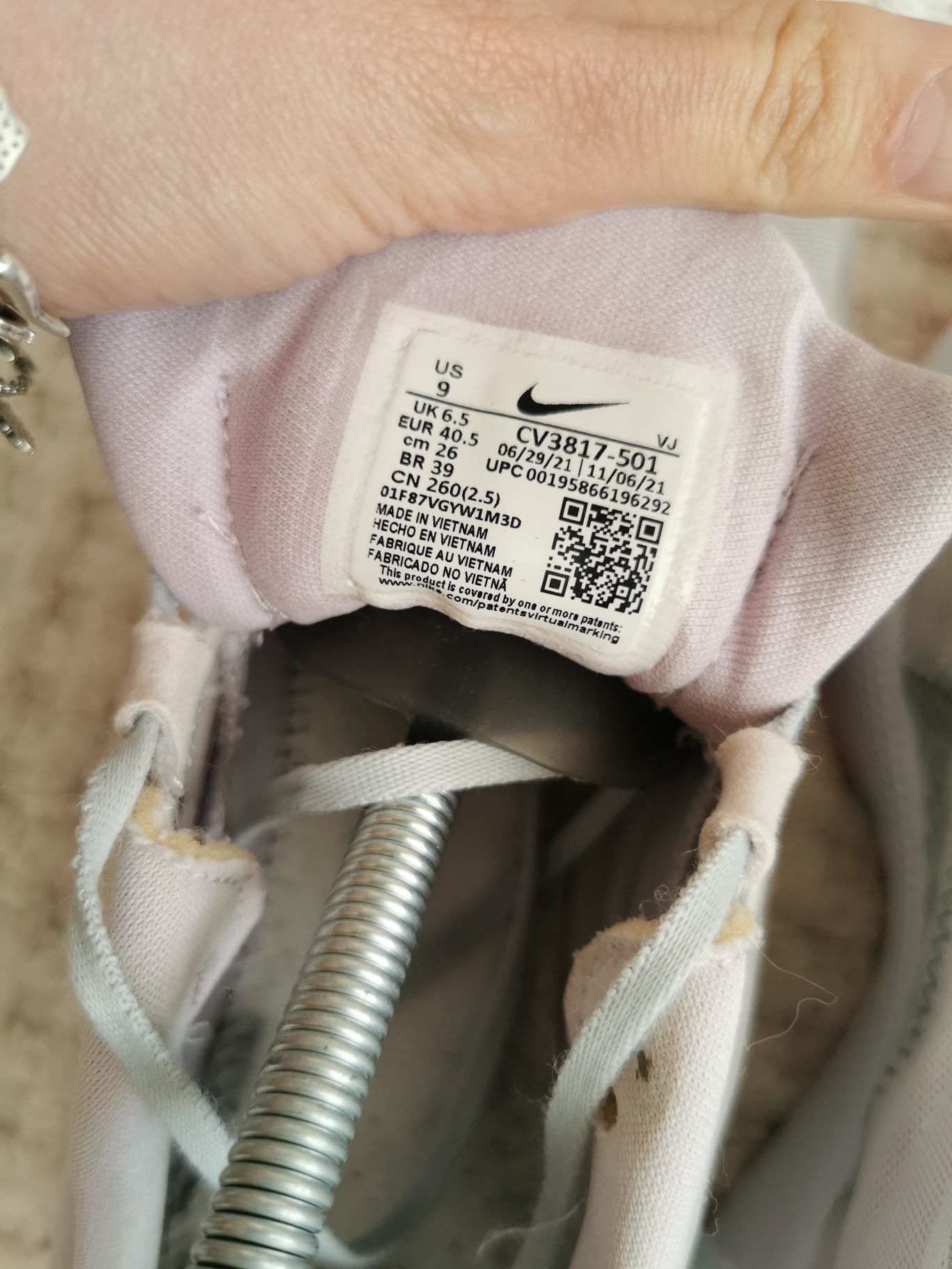 Buty sportowe Nike React Escape Run r 40,5