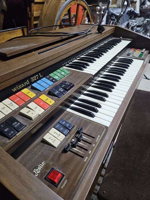 Organy Elektroniczne kościelne GEM Wizard 327L