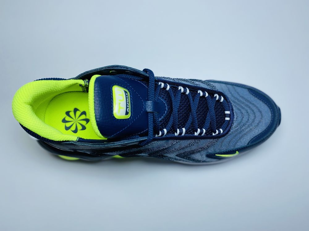ОРИГІНАЛ 100% Кросівки NIKE AIR MAX Tw Nh FN3409 -400