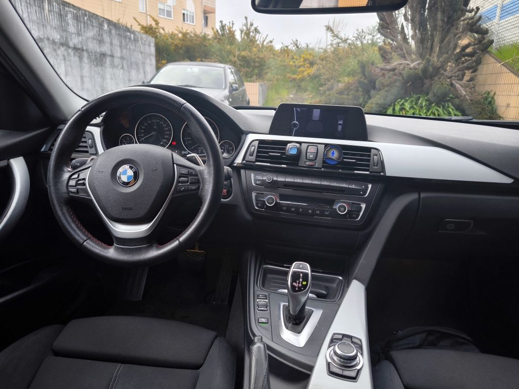BMW 320d Sport 184 cv