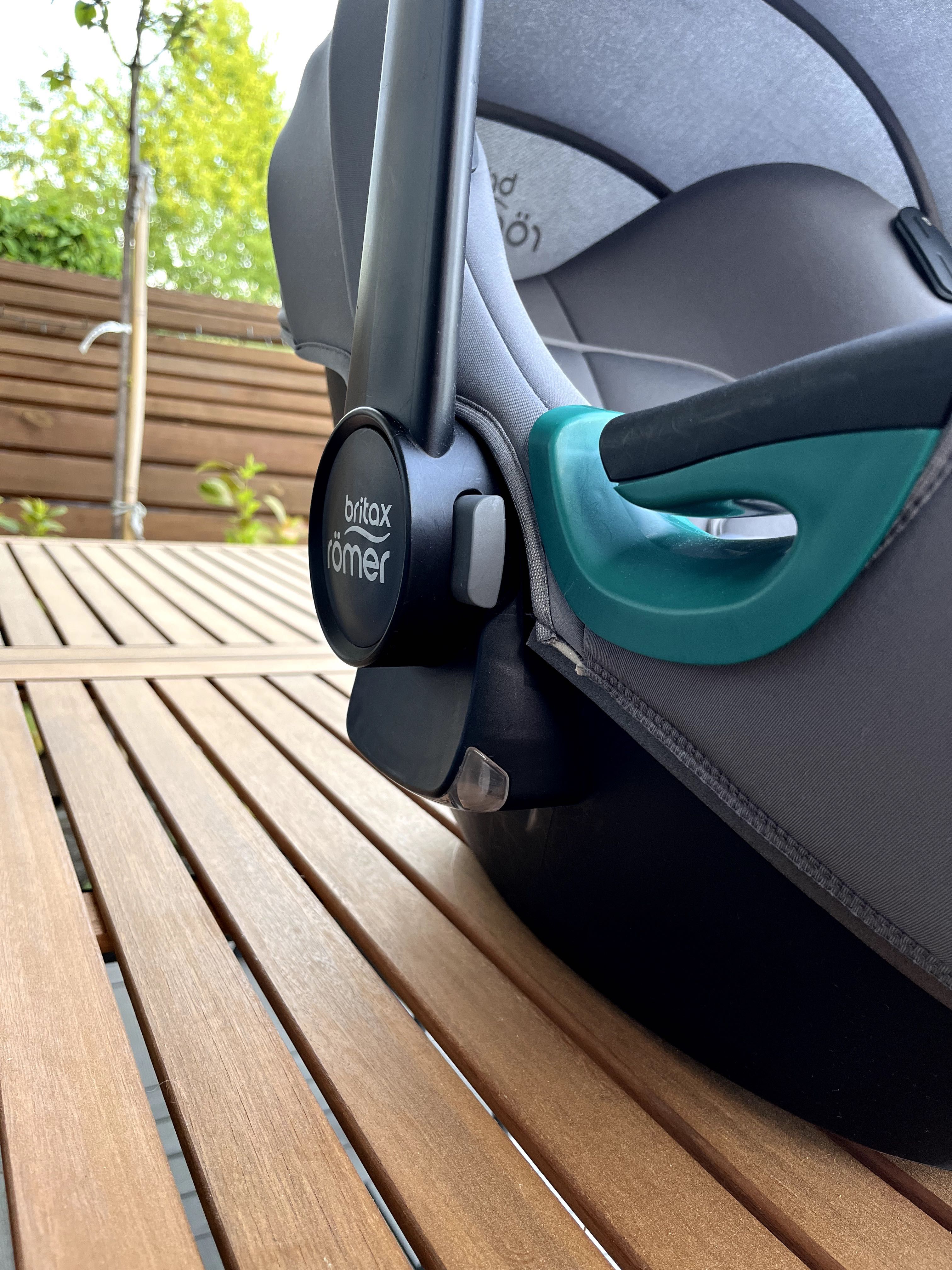 Britax Roamer BabySafe iSense fotelik 0-13 kg + baza Isofix