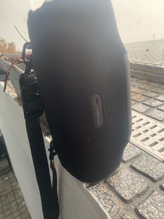 Coluna JBL extreme 4