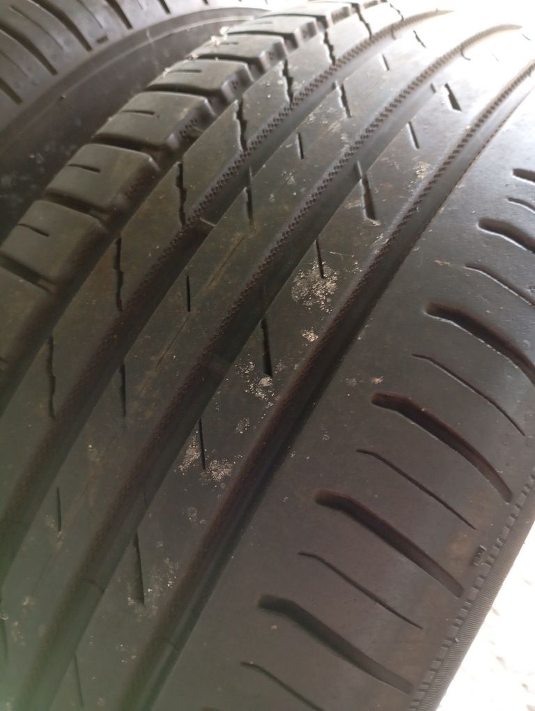 Opony letnie Nokian 215/60/16 2szt