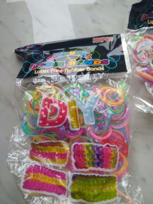 Резинки для плетіння 300 шт ціна за 2 набора