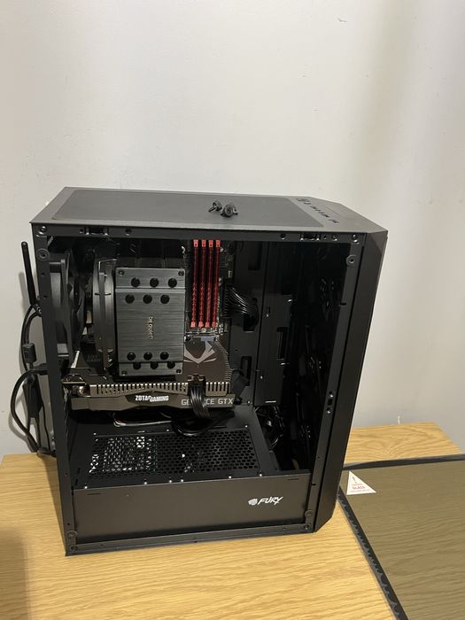 Komputer do gier, nauki i prac biurowych