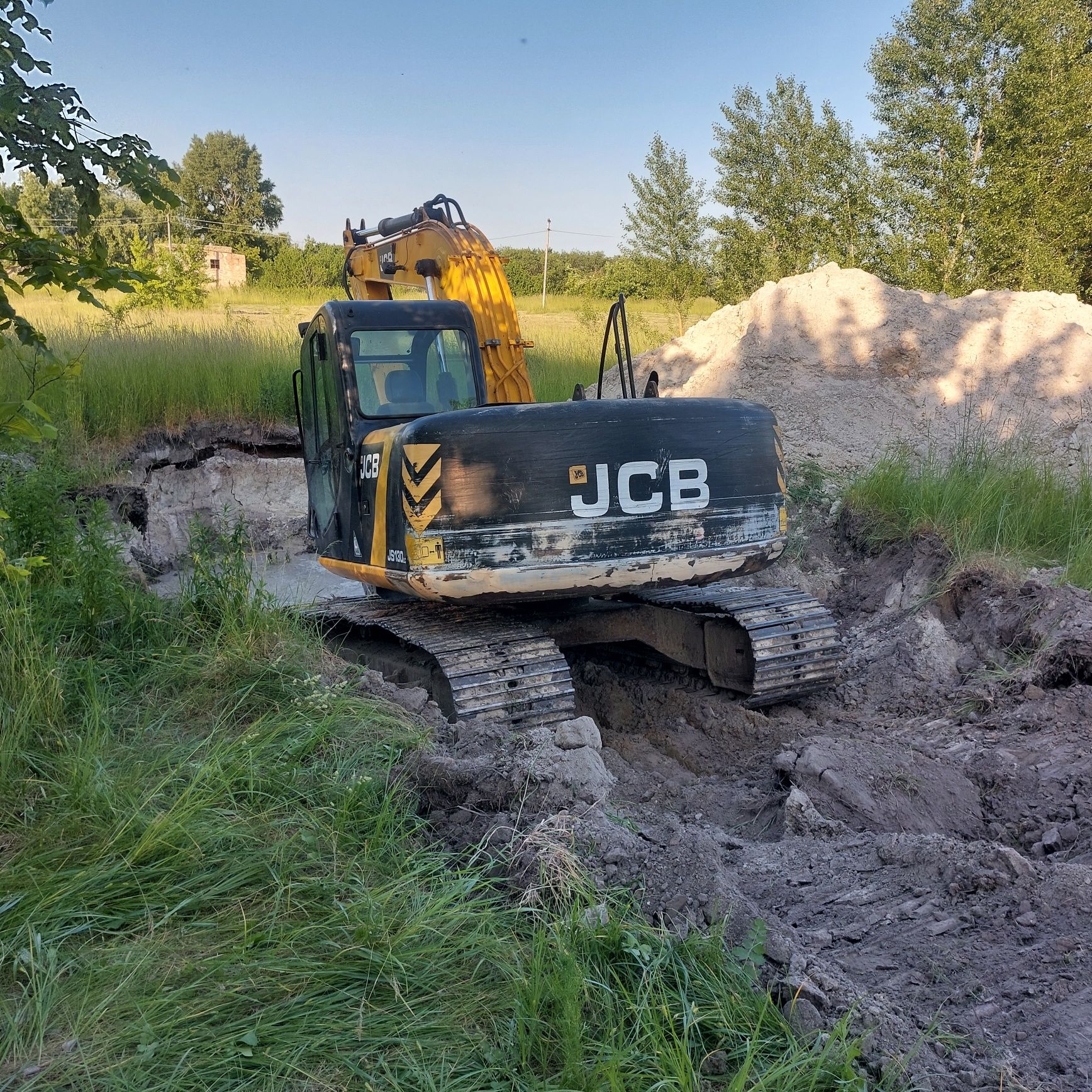 Послуги, услуги, повноповоротного екскаватора JCB