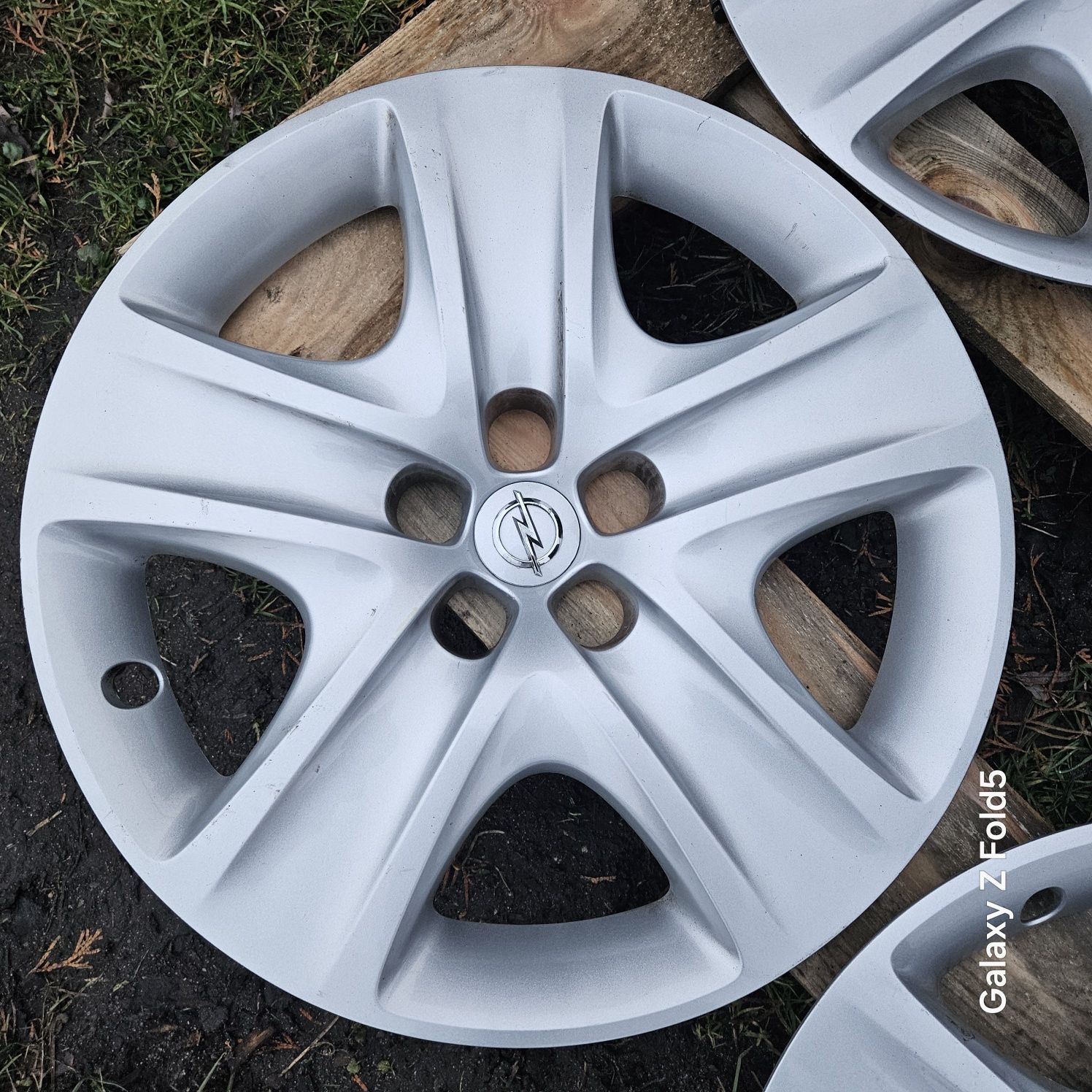 Kołpaki strukturalne 17 Opel Astra J Zafira C 5x115