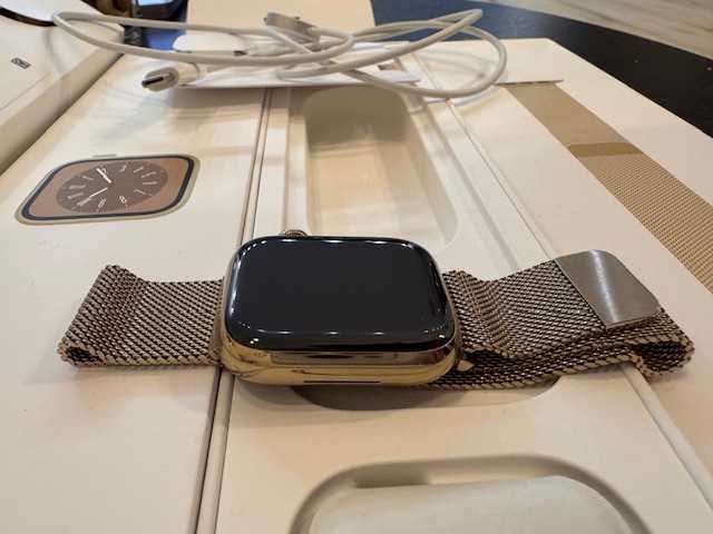 Apple Watch Series 8 GPS Cellular 41 mm Stainless Steel GOLD Milanese