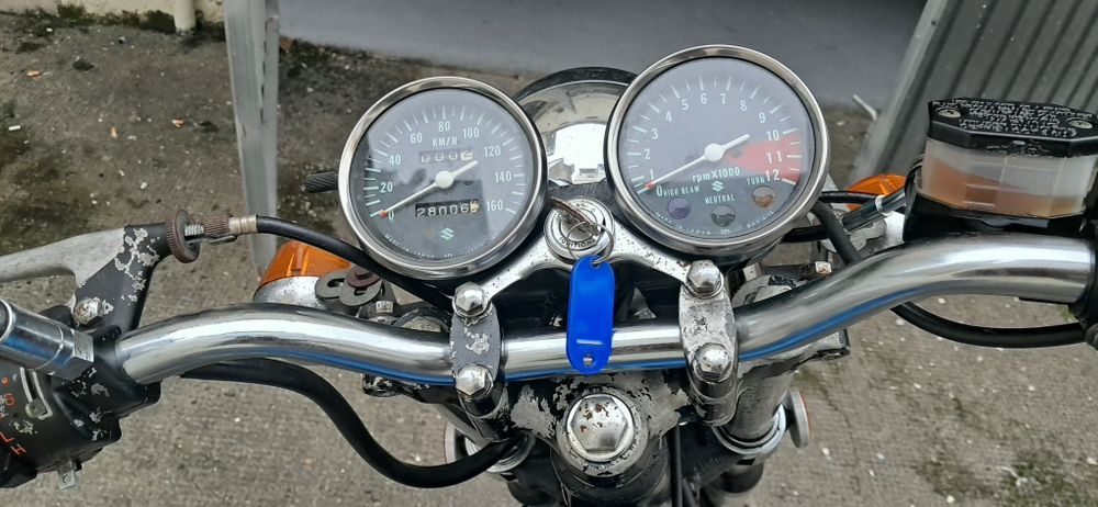 Suzuki gt 125 com documentação francesa