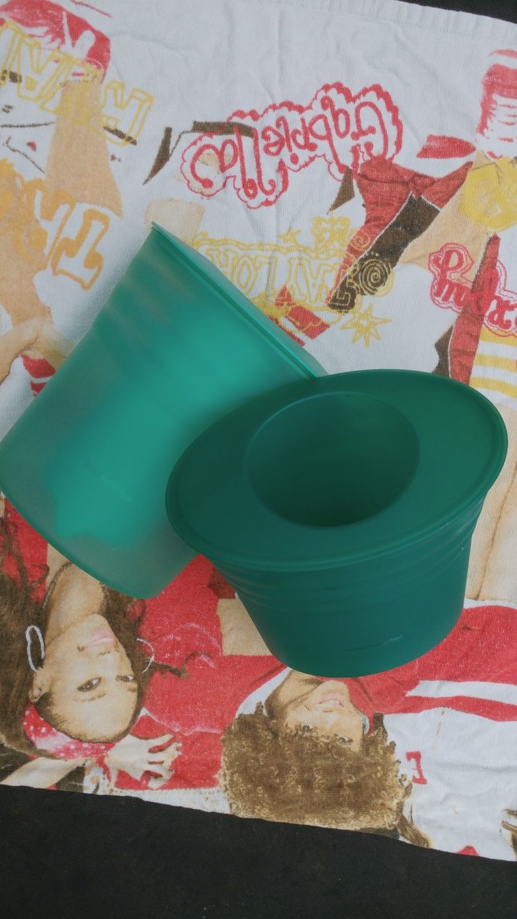 Pojemniki dwa ZESTAWY do chłodzenia TUPPERWARE zestaw