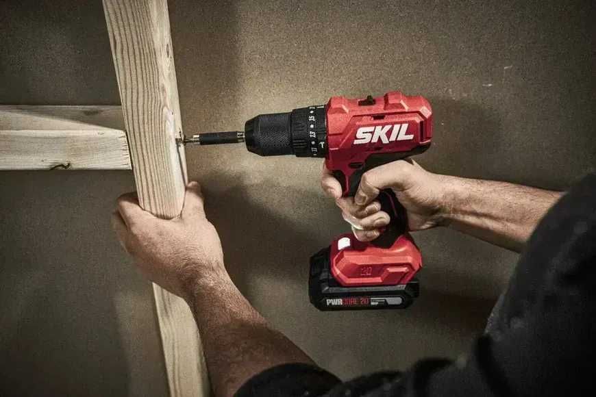 Акумуляторний ударний дриль-шуруповерт SKIL 3021 (20 В, 55 Н·м)