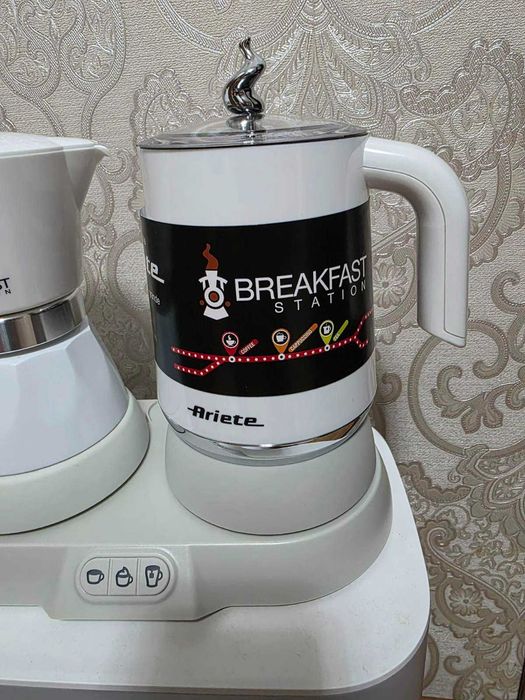Електрична гейзерна кавоварка Ariete 1344 СТАН НОВОЇ