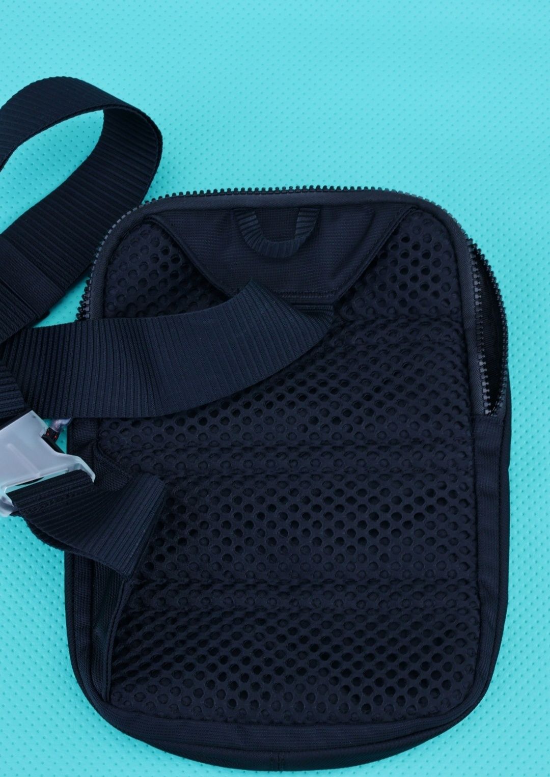 torba Nike essentials hip pack