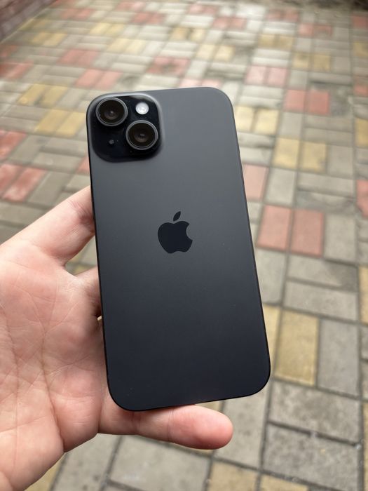 Продам телефон айфон apple iPhone 15 128Gb Black батарея 94%