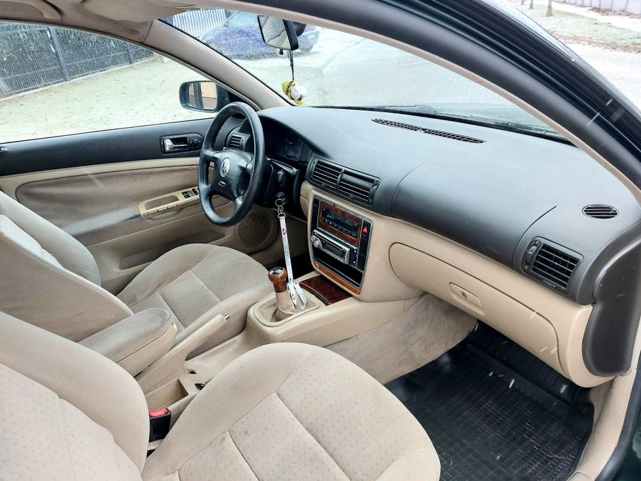 Volkswagena Passat B5 1.9 Tdi 90 km.  Długie opłaty.
