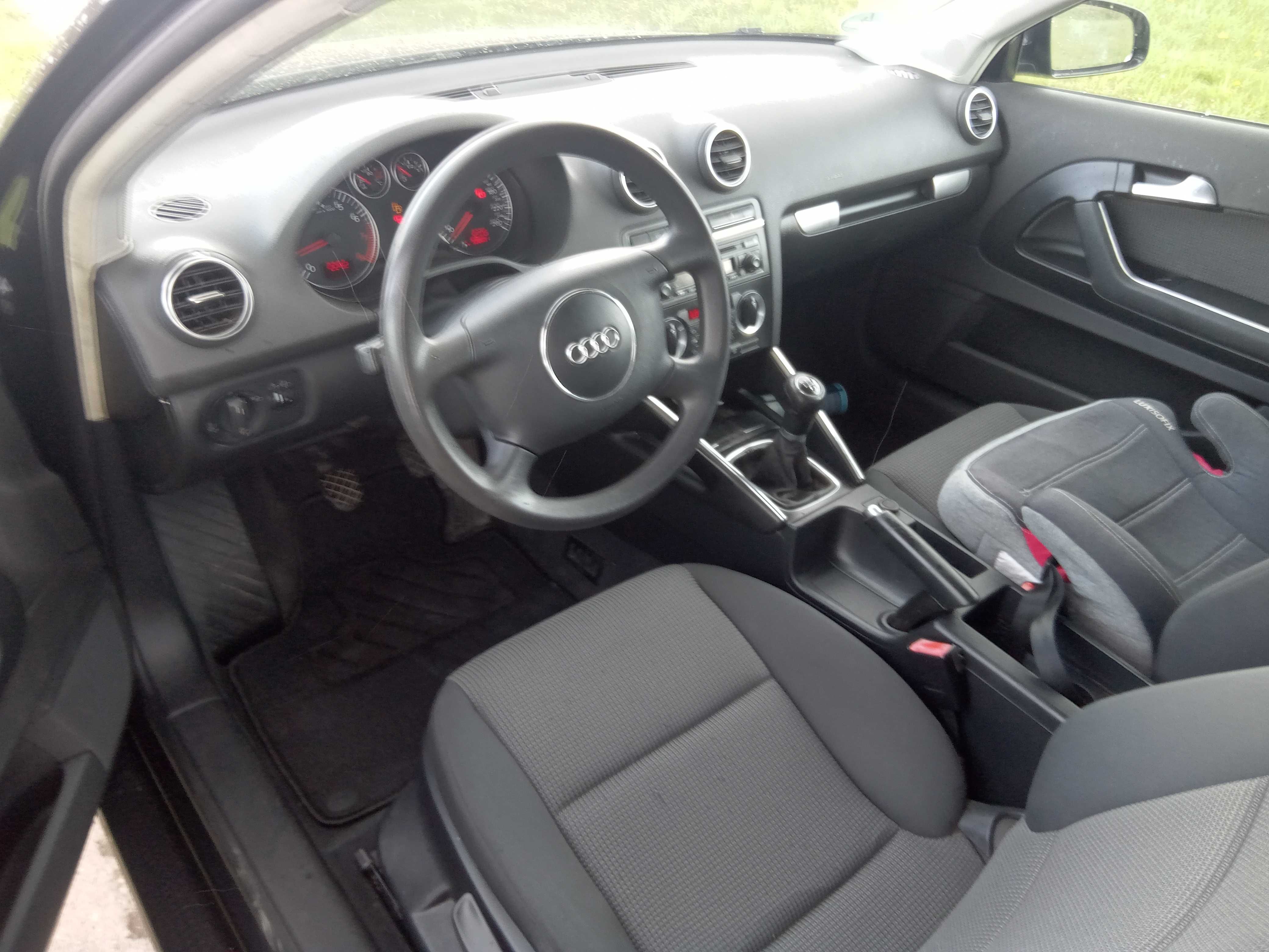 Audi a3 8p 1.6 mpi sprowadzone z Niemiec klima
