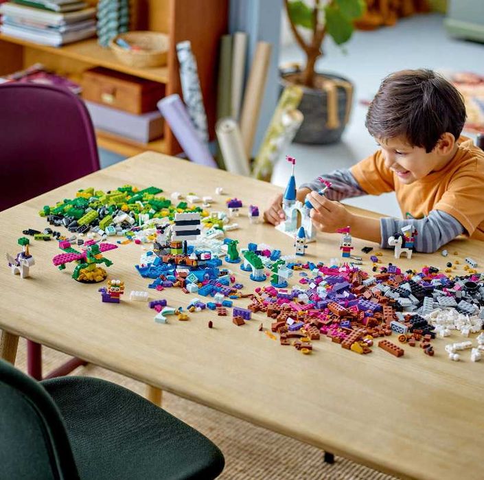 LEGO Classic Kreatywny wszechświat fantazji 11033