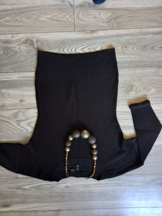 H&M czarny sweterek dłuższy S/M/36 38 korale gratis!