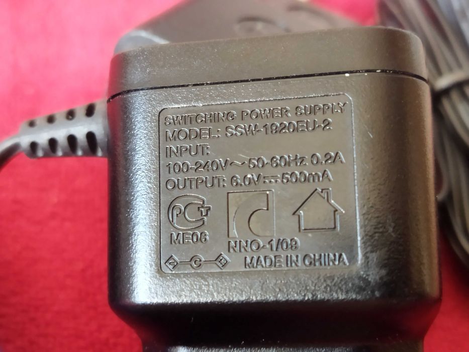Блок питания SSW-2000EU 6-13V 400mAh для техники Philips.