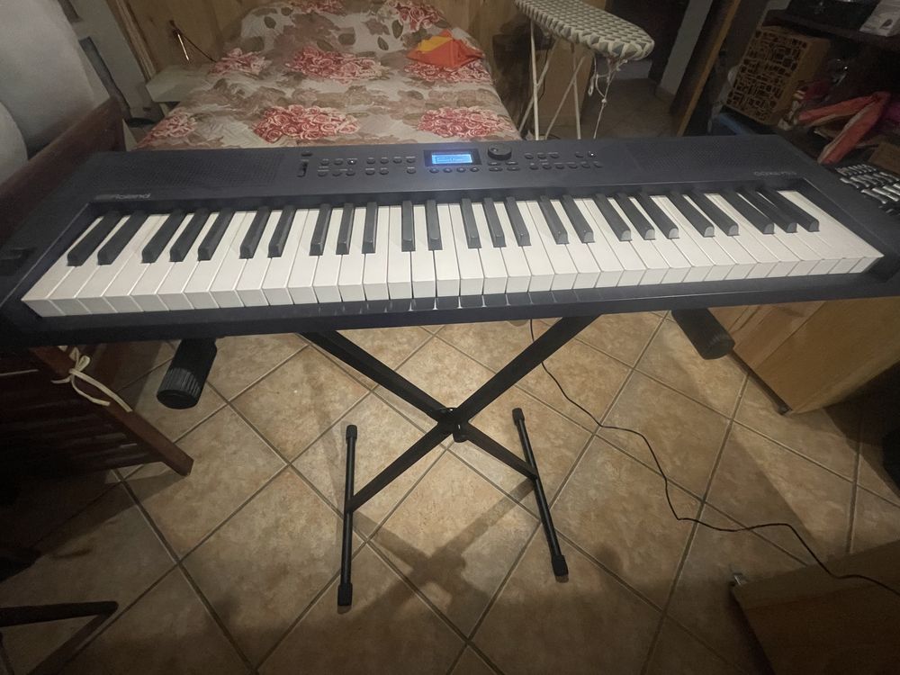 Roland GO:KEYS 3 + Suporte para teclado