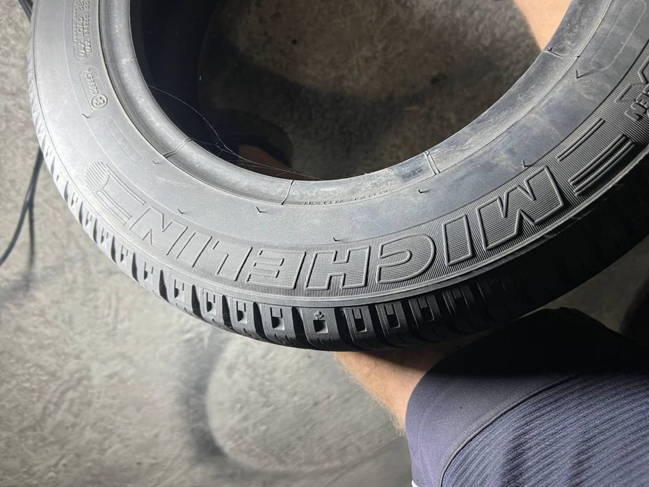Автошини зимові MICHELIN 155/70/13 (2шт)Колеса,Гума,Скати, Шини)