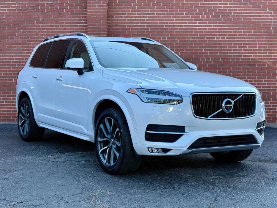 Volvo XC90 T5 Momentum      2018