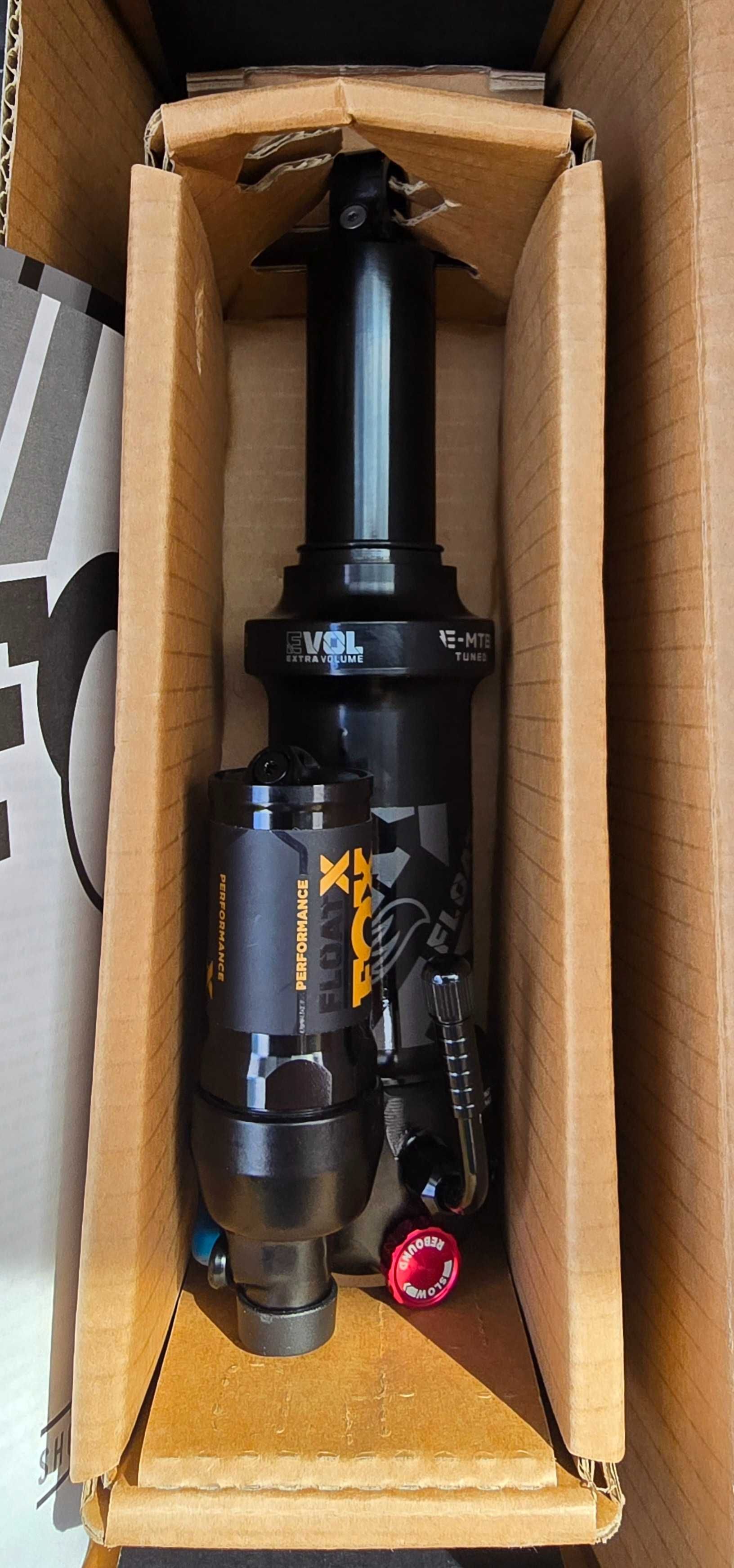 Fox Float X Performance 205x65
Trunnion 2-Position 
custom tune damper