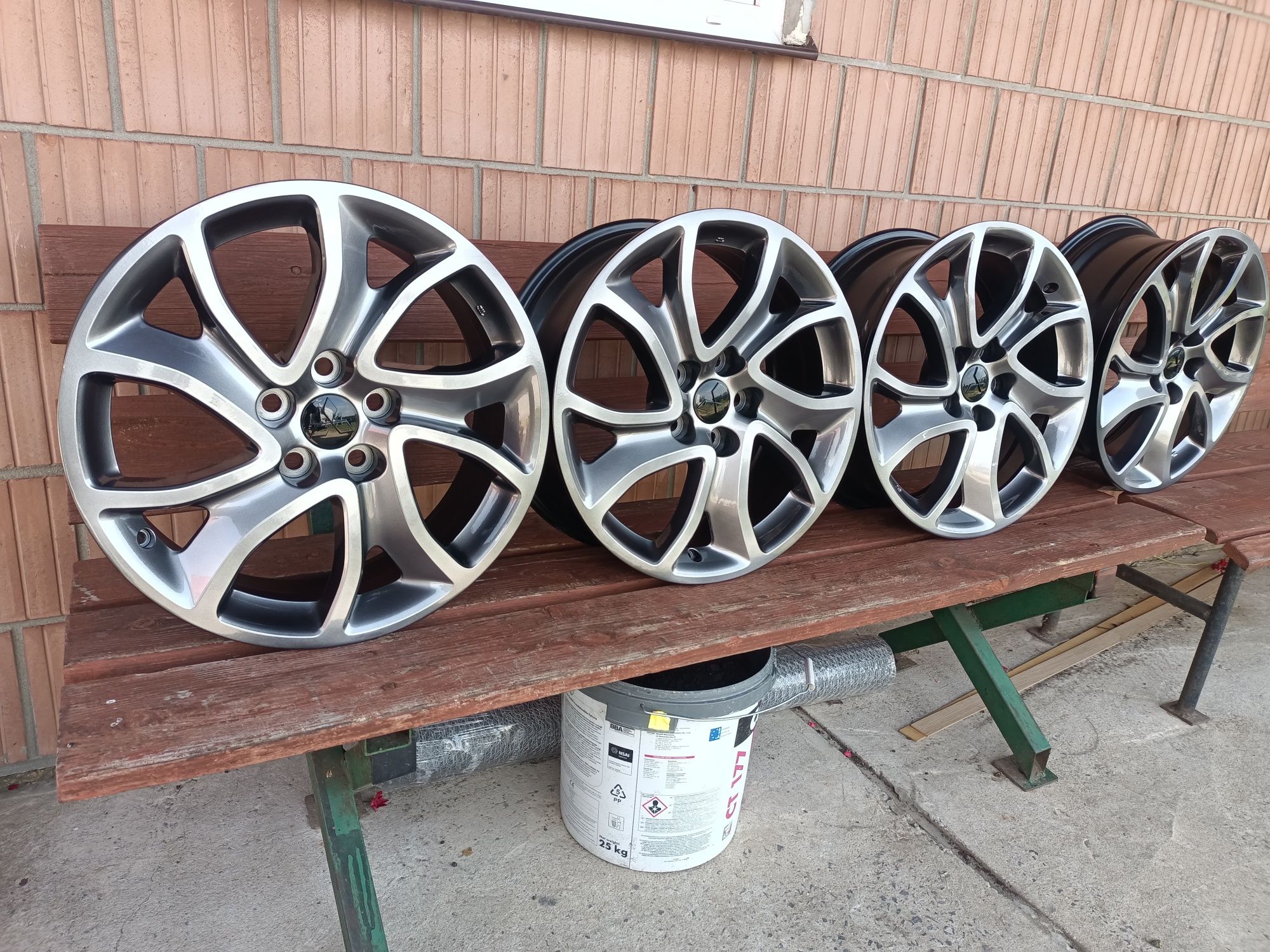 Felgi 5x114,3 R18 Mitsubishi