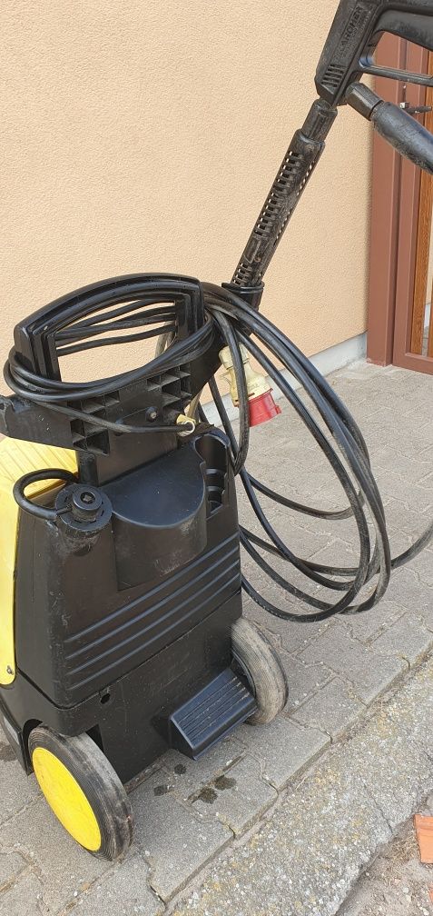 Sprzedam profesjonalną myjkę ciśnieniową  karcher