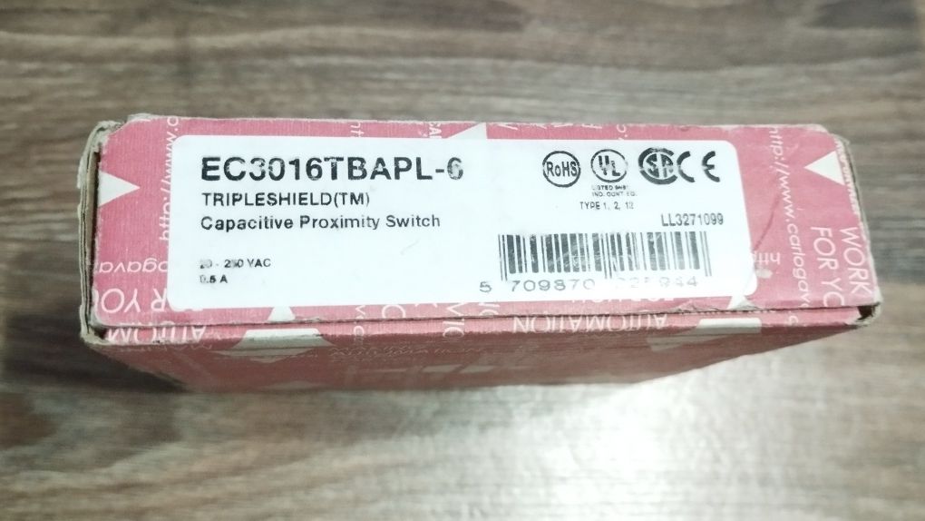 Датчик приближения емкостной ec3016TBAPL-6 НОВЫЙ детектор TRIPLESHIELD