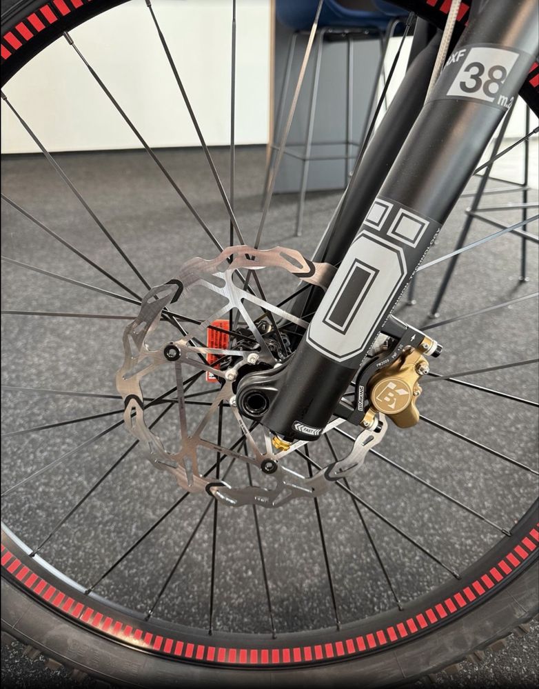 Nowy Rower elektryczny Audi e-tron Brose S-mag 90Nm 720Wh Ohlins 180mm