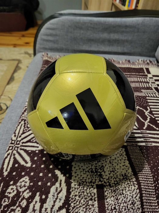 Piłka adidas nowa