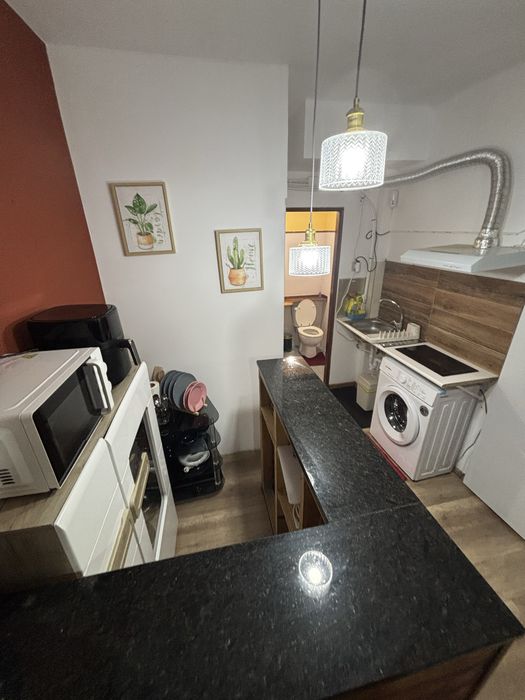 Quarto de Solteiro 2 minutos da estação Merces