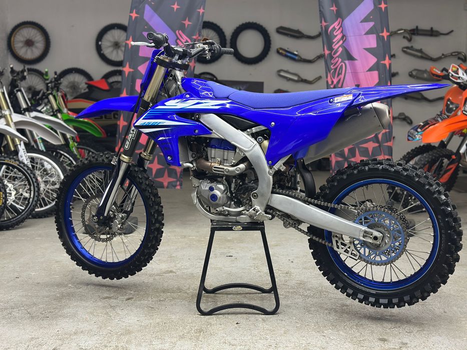 Yamaha YZF 450 cc rok 2025 - 40mth - TOP