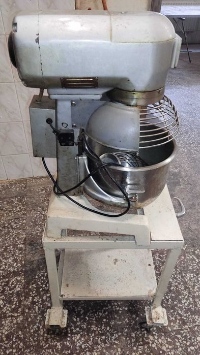 Ubijaczka planetarna BAGMASZ B-20-F mixer 20l.