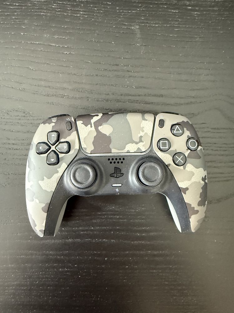 PlayStation 5 z kwietnia 2024 + napęd + 2 pady + RDR2 + FIFA 23