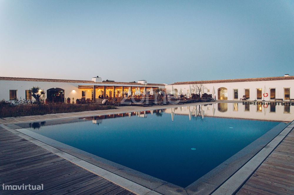 T1 - Craveiral Farmhouse