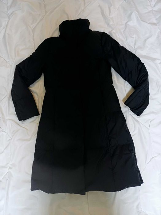 Płaszcz czarny zimowy puchowy Hugo Boss S 36 jak nowy